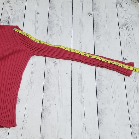 Van Heusen Cable Knit Womens medium sweater Red to pink in color - Picture 4 of 8